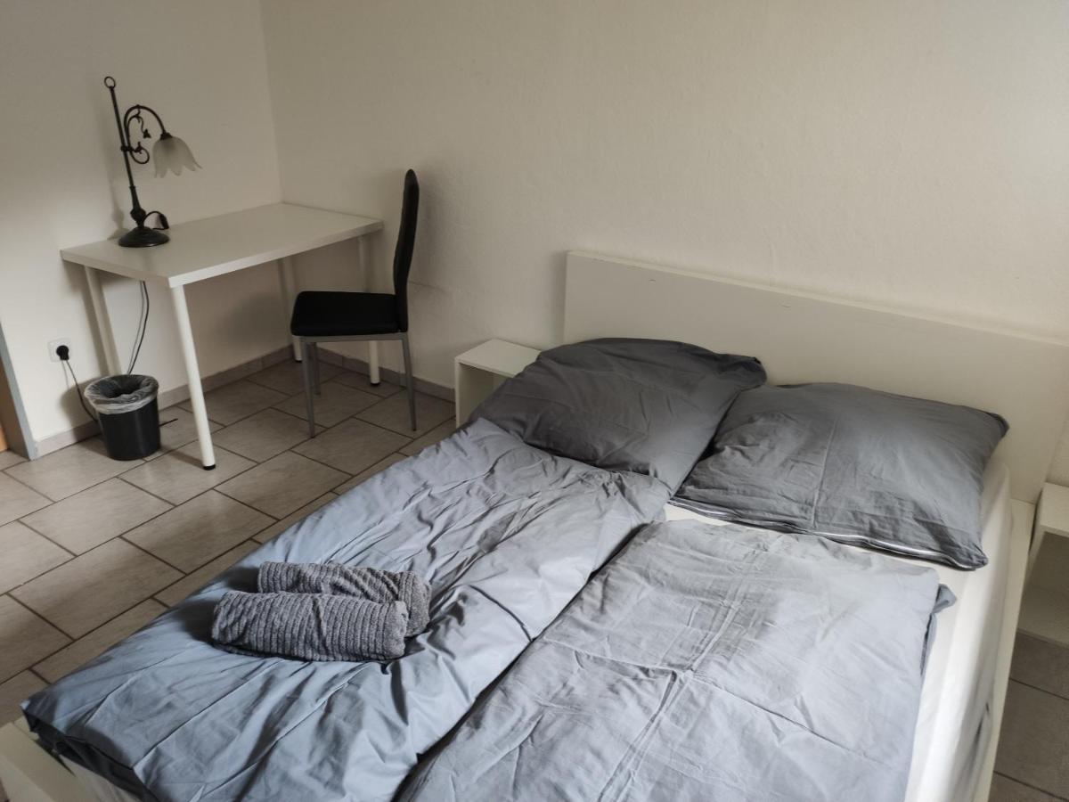 Schoenes Einfaches Zentrales Zimmer In Oldenburg Apartment Екстериор снимка